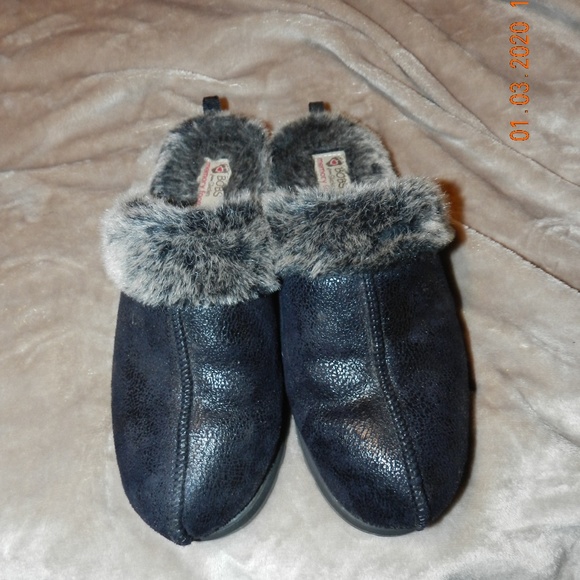 Women's Bobs by Skethchers Memory Foam Slippers - Picture 1 of 4